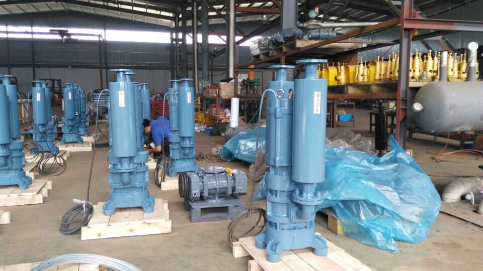 龍鐵沉水風(fēng)機廠家